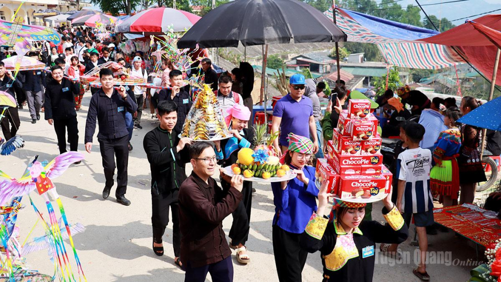 Chợ tình Khâu Vai - nét đẹp văn hóa đặc sắc được xã Khâu Vai quan tâm bảo tồn và phát huy giá trị.