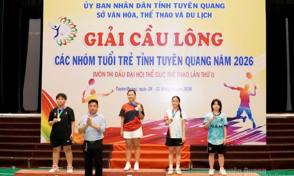 Bế mạc Giải Cầu l&ocirc;ng c&aacute;c nh&oacute;m tuổi trẻ tỉnh Tuy&ecirc;n Quang năm 2026