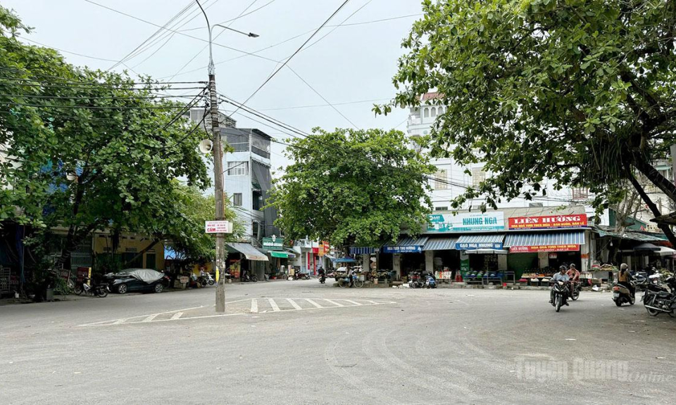 Đường th&ocirc;ng, h&egrave; tho&aacute;ng