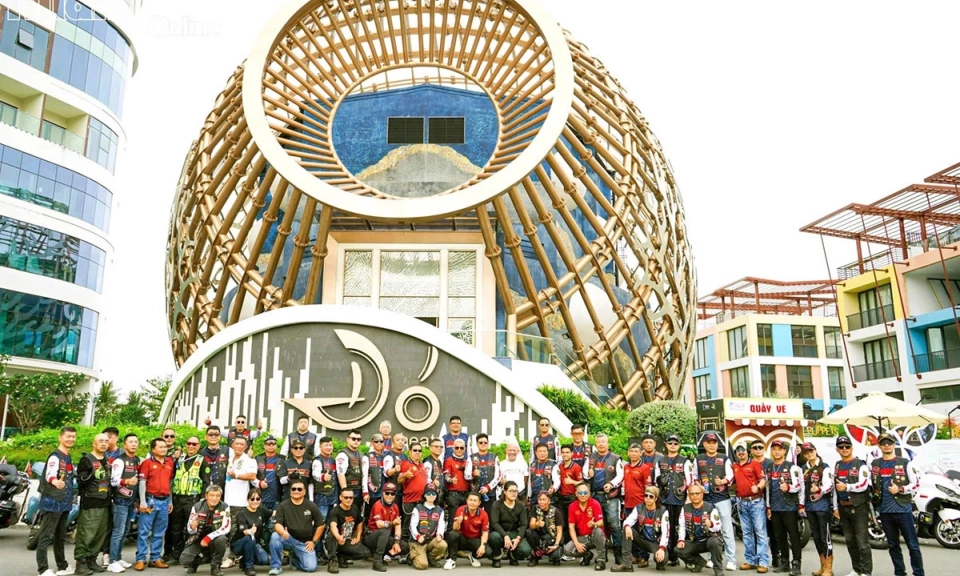 Ấn tượng Nh&agrave; h&aacute;t Đ&oacute; v&agrave; Chum Show