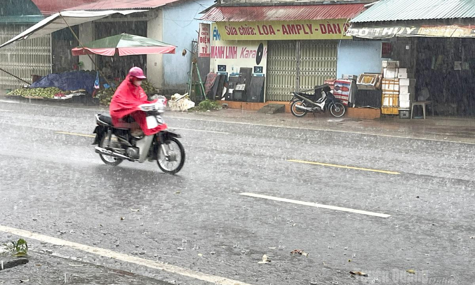 Cảnh b&aacute;o mưa to, d&ocirc;ng s&eacute;t tr&ecirc;n địa b&agrave;n tỉnh Tuy&ecirc;n Quang