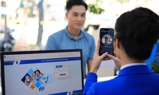 Từ 15-6: Đổi điện thoại, người d&ugrave;ng phải x&aacute;c thực sinh trắc học