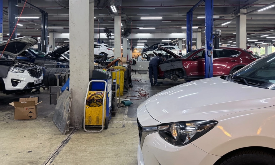 Xăng E10 những ng&agrave;y đầu: Nhiều gara kh&ocirc;ng ghi nhận ca hỏng h&oacute;c li&ecirc;n quan