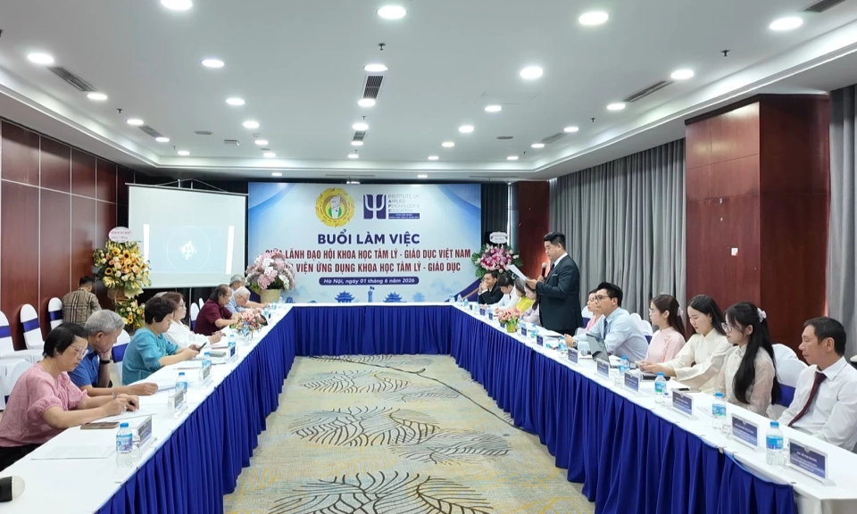 Viện Ứng dụng khoa học t&acirc;m l&yacute; - gi&aacute;o dục: Đẩy mạnh nghi&ecirc;n cứu, chuẩn h&oacute;a c&ocirc;ng t&aacute;c tham vấn học đường