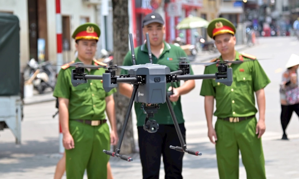 C&ocirc;ng an H&agrave; Nội thử nghiệm UAV AI gi&aacute;m s&aacute;t từ tr&ecirc;n kh&ocirc;ng