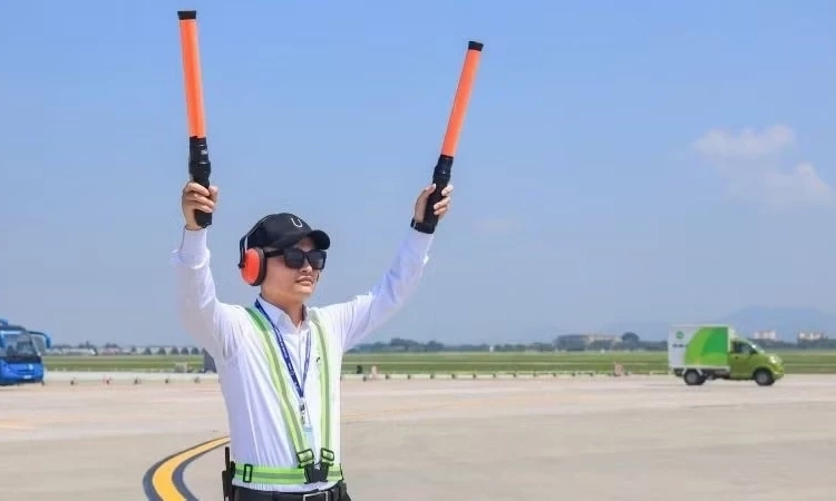 VATM ứng ph&oacute; nắng n&oacute;ng, bảo vệ người lao động l&agrave;m việc ngo&agrave;i trời