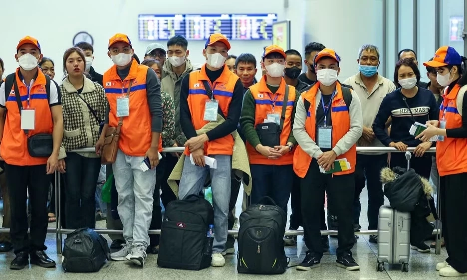 Năm th&aacute;ng, hơn 53.000 lao động đi l&agrave;m việc ở nước ngo&agrave;i theo hợp đồng
