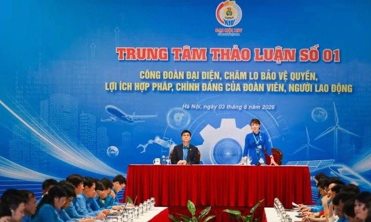 Để người lao động tự nguyện tham gia tổ chức c&ocirc;ng đo&agrave;n