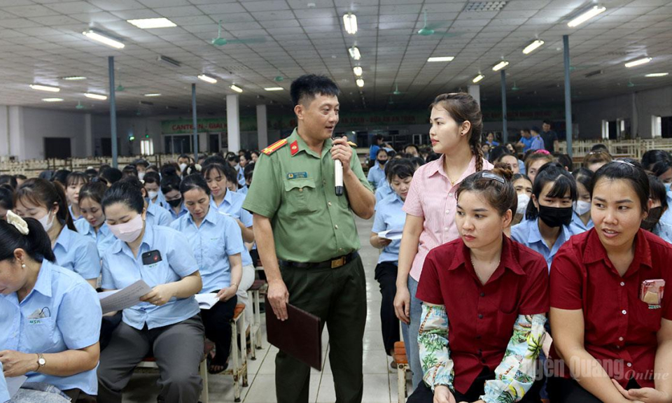 Đảm bảo an to&agrave;n lao động trong doanh nghiệp