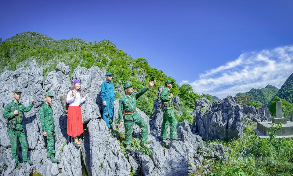 L&aacute; chắn vững v&agrave;ng nơi bi&ecirc;n cương Tổ quốc