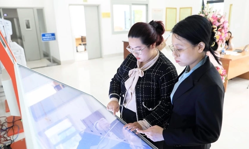 Th&uacute;c đẩy ph&aacute;t triển khoa học, c&ocirc;ng nghệ từ ch&iacute;nh s&aacute;ch lương, thưởng