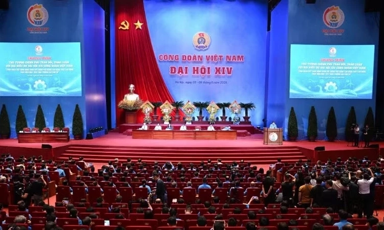 C&ocirc;ng đo&agrave;n Việt Nam đồng h&agrave;nh với Ch&iacute;nh phủ n&acirc;ng cao năng suất lao động, thực hiện mục ti&ecirc;u tăng trưởng hai con số