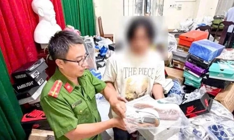 Khởi tố đối tượng kinh doanh giả mạo nh&atilde;n hiệu nổi tiếng tại Kh&aacute;nh H&ograve;a