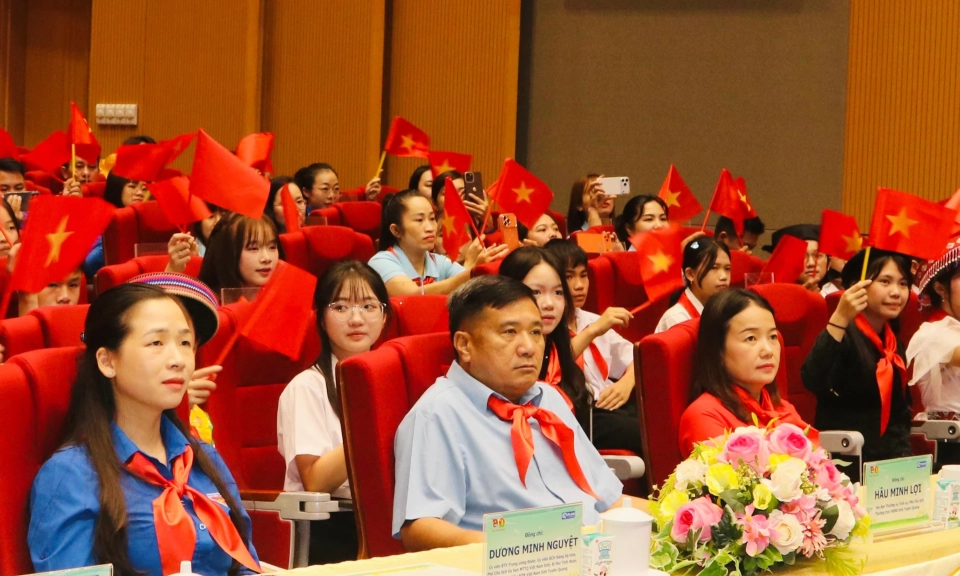 Hội nghị đối thoại giữa đại biểu HĐND tỉnh v&agrave; l&atilde;nh đạo tỉnh với Hội đồng trẻ em năm 2026