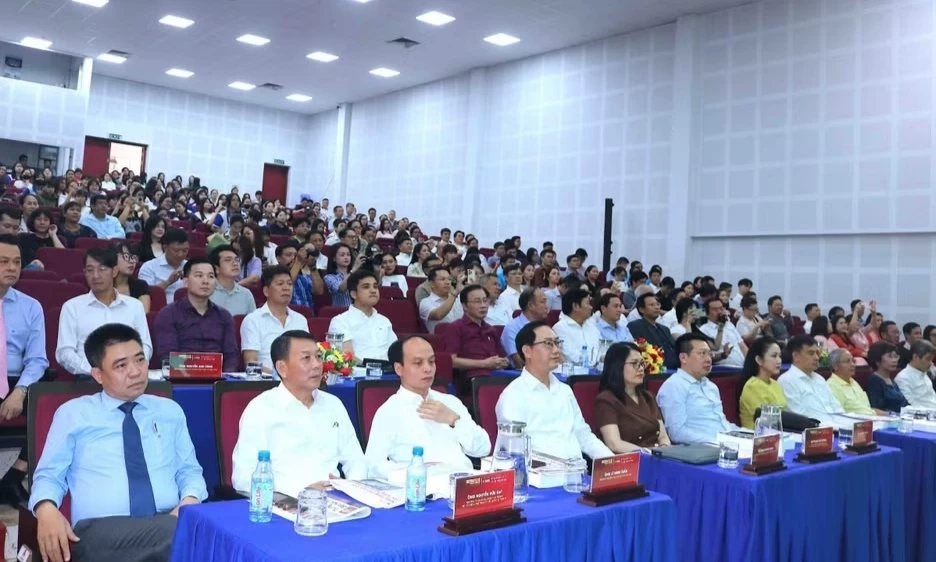 Ph&aacute;t triển c&ocirc;ng nghiệp văn h&oacute;a trong kỷ nguy&ecirc;n số: Biến tiềm năng th&agrave;nh động lực ph&aacute;t triển