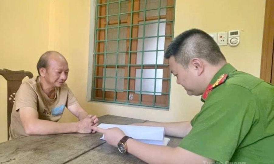 Bắt đối tượng truy n&atilde; quốc tế sau 5 năm lẩn trốn ra nước ngo&agrave;i