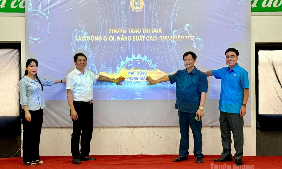 Ph&aacute;t động phong tr&agrave;o thi đua &ldquo;Lao động giỏi, năng suất cao, thu nhập tốt&rdquo;