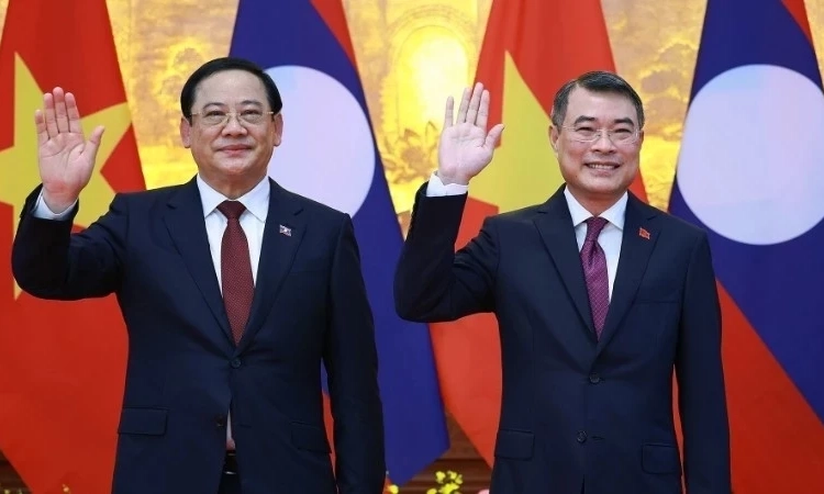 Thủ tướng L&ecirc; Minh Hưng hội đ&agrave;m với Thủ tướng L&agrave;o Sonexay Siphandone