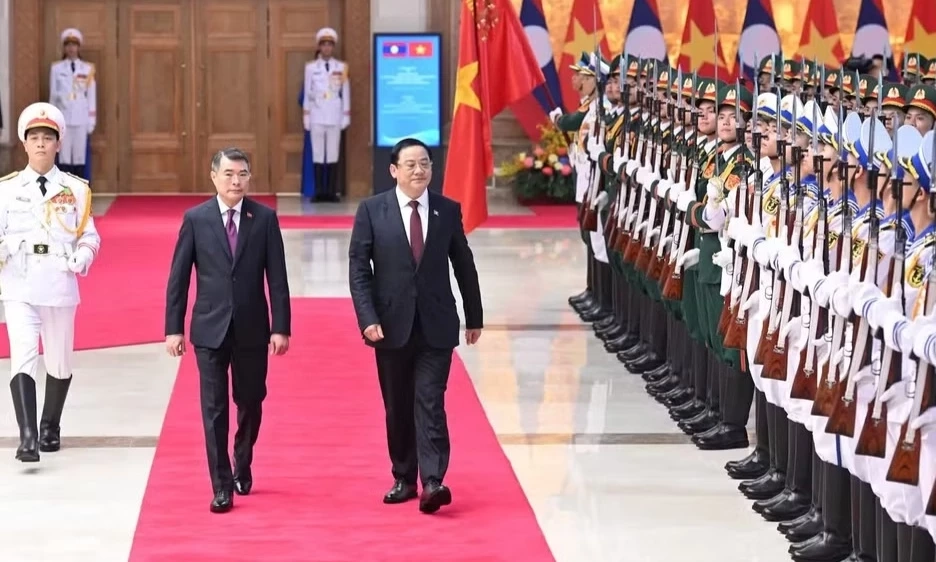 Thủ tướng L&ecirc; Minh Hưng chủ tr&igrave; lễ đ&oacute;n ch&iacute;nh thức Thủ tướng L&agrave;o Sonexay Siphandone