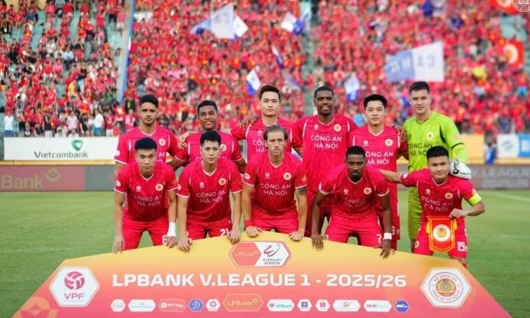 Cuộc đua trụ hạng kịch t&iacute;nh v&ograve;ng hạ m&agrave;n LPBank V.League 1 - 2025/2026