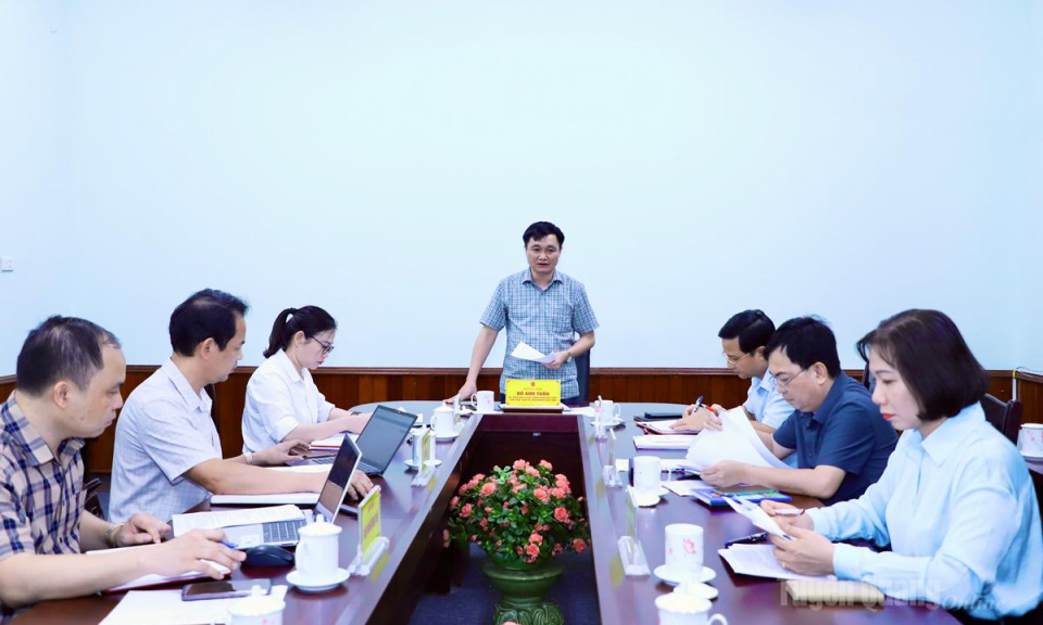 Cho &yacute; kiến v&agrave;o phương &aacute;n x&acirc;y dựng mức phụ cấp, mức hỗ trợ v&agrave; mức kho&aacute;n kinh ph&iacute; hoạt động ở th&ocirc;n, tổ d&acirc;n phố