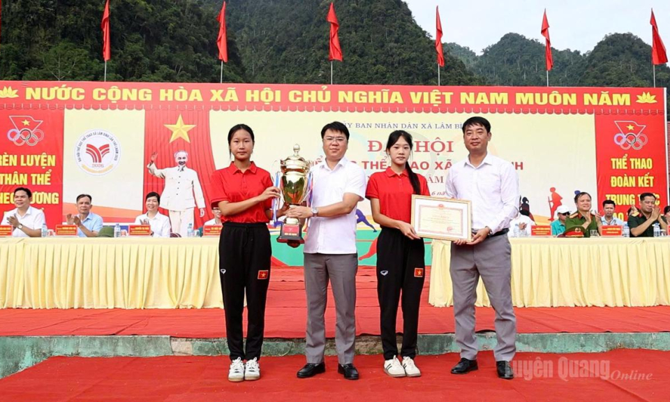 Gần 500 vận động vi&ecirc;n tham gia Đại hội Thể dục thể thao lần thứ I x&atilde; L&acirc;m B&igrave;nh