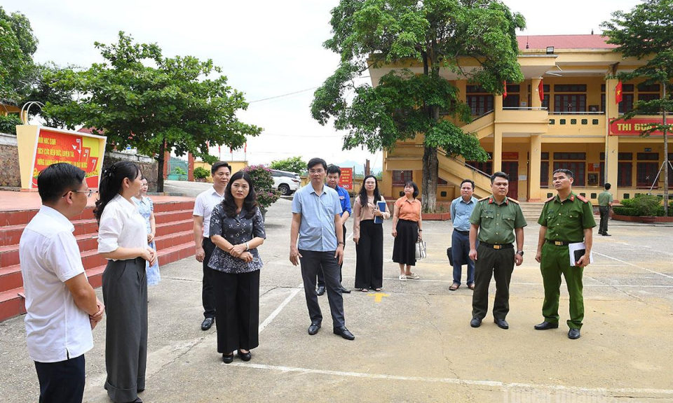 Ph&oacute; Chủ tịch UBND tỉnh Vương Ngọc H&agrave; kiểm tra c&ocirc;ng t&aacute;c chuẩn bị cho Kỳ thi tốt nghiệp THPT năm 2026