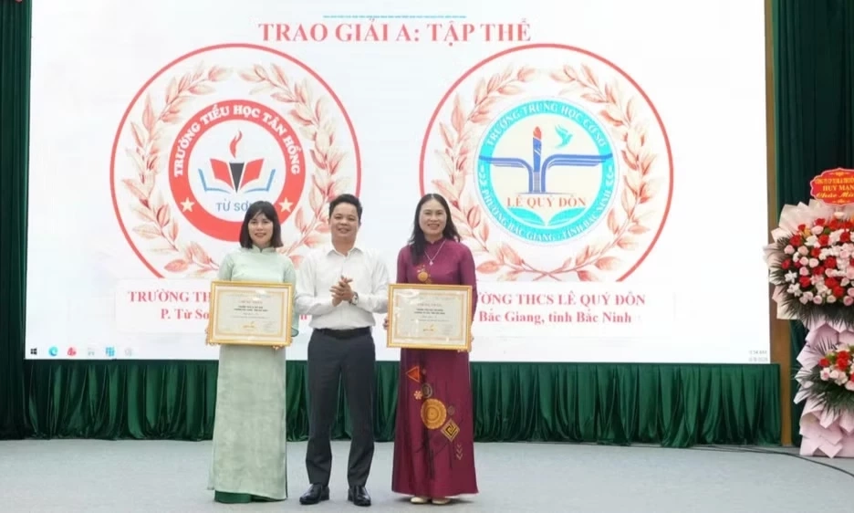 Trao giải Cuộc thi Vẽ tranh theo s&aacute;ch tỉnh Bắc Ninh: N&eacute;t vẽ tuổi thơ lan tỏa văn h&oacute;a đọc
