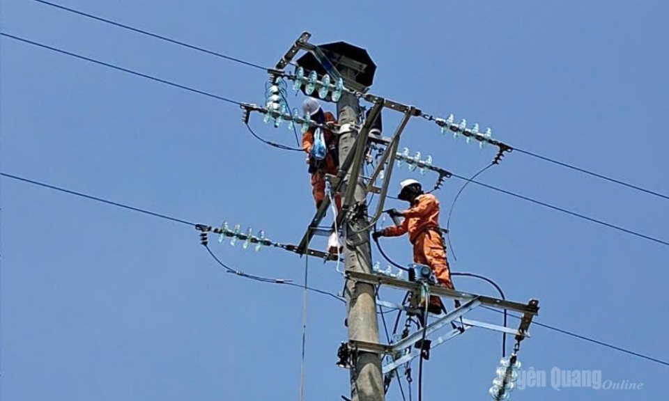 C&ocirc;ng ty Điện lực Tuy&ecirc;n Quang đảm bảo cấp điện an to&agrave;n, ổn định phục vụ Kỳ thi tốt nghiệp THPT năm 2026