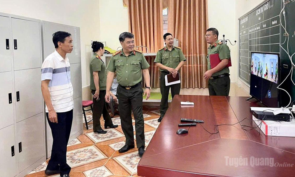 Kh&ocirc;ng để c&ocirc;ng nghệ số tiếp tay gian lận thi cử