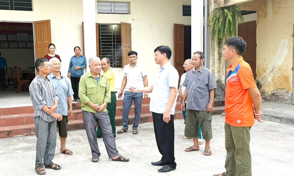 Tạo đồng thuận trong sắp xếp th&ocirc;n, tổ d&acirc;n phố