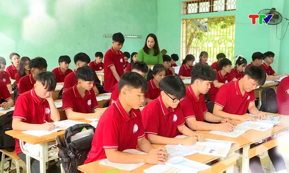 Ph&iacute;a sau một kỳ thi an to&agrave;n