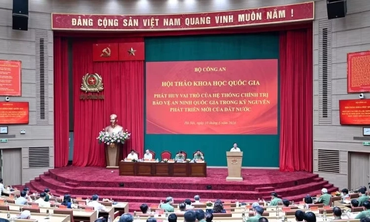 [Ảnh] Thường trực Ban B&iacute; thư dự Hội thảo khoa học quốc gia về bảo vệ an ninh trong kỷ nguy&ecirc;n ph&aacute;t triển mới của đất nước