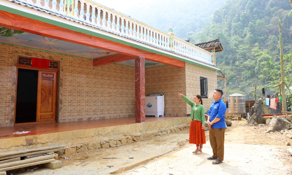 Khơi th&ocirc;ng nguồn lực lao động