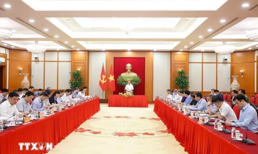Trọng t&acirc;m c&ocirc;ng t&aacute;c x&acirc;y dựng Đảng, c&ocirc;ng t&aacute;c tổ chức, c&aacute;n bộ