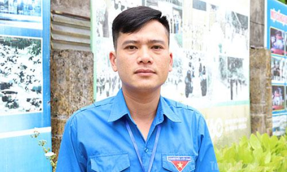 Lặng thầm tiếp sức sĩ tử