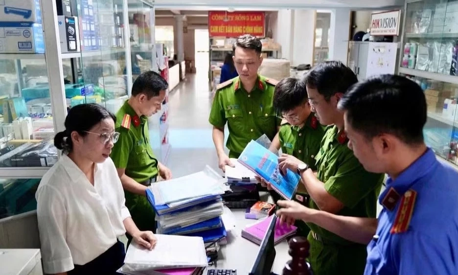 Khởi tố vụ &aacute;n đầu ti&ecirc;n tr&ecirc;n cả nước về x&acirc;m phạm quyền t&aacute;c giả đối với phần mềm m&aacute;y t&iacute;nh