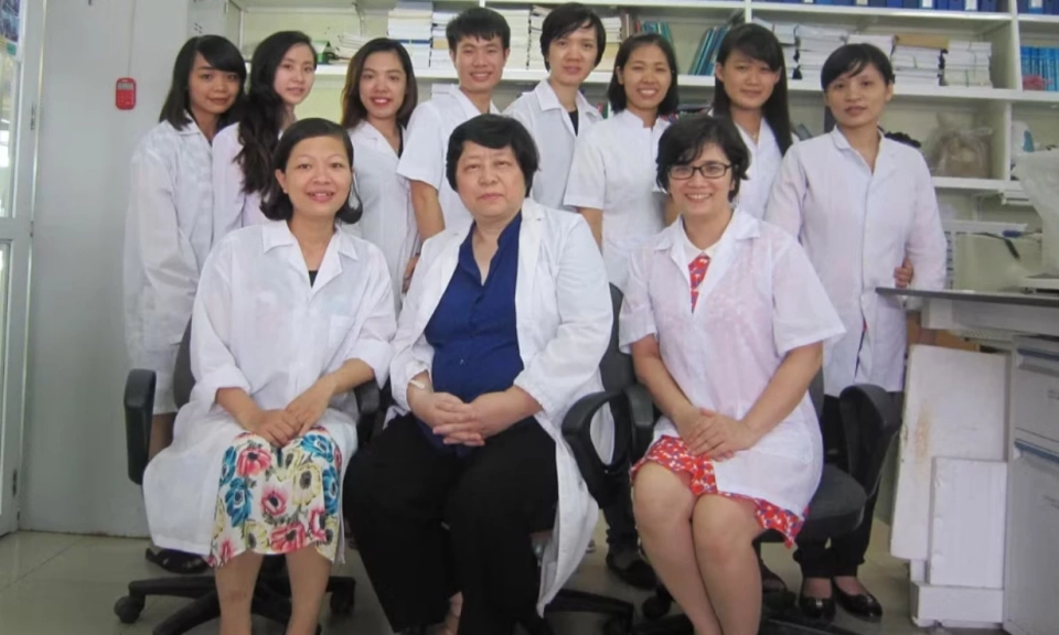 Để s&aacute;ng chế kh&ocirc;ng nằm tr&ecirc;n gi&aacute; s&aacute;ch