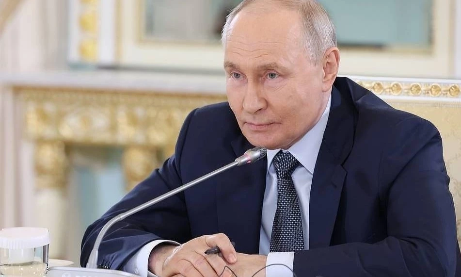 Tổng thống Vladimir Putin: Mức sống tại Donbass, Novorossiya sẽ tương đương mặt bằng chung Li&ecirc;n bang Nga