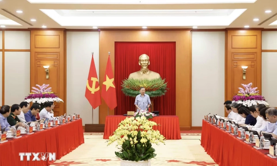 Tổng B&iacute; thư, Chủ tịch nước T&ocirc; L&acirc;m chủ tr&igrave; buổi l&agrave;m việc với ng&agrave;nh Gi&aacute;o dục v&agrave; Đ&agrave;o tạo