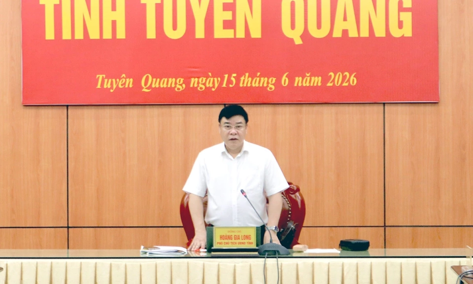 Ph&oacute; Chủ tịch UBND tỉnh Ho&agrave;ng Gia Long l&agrave;m việc với Ban Quản l&yacute; dự &aacute;n Đầu tư x&acirc;y dựng c&ocirc;ng tr&igrave;nh tỉnh