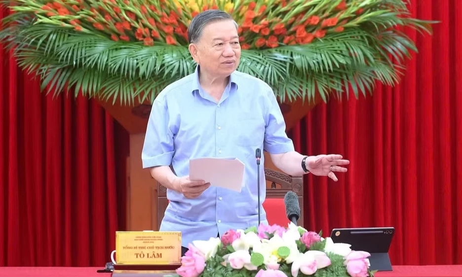 Chuyển mạnh từ &ldquo;quản l&yacute; gi&aacute;o dục&rdquo; sang &ldquo;quản trị ph&aacute;t triển gi&aacute;o dục&rdquo;