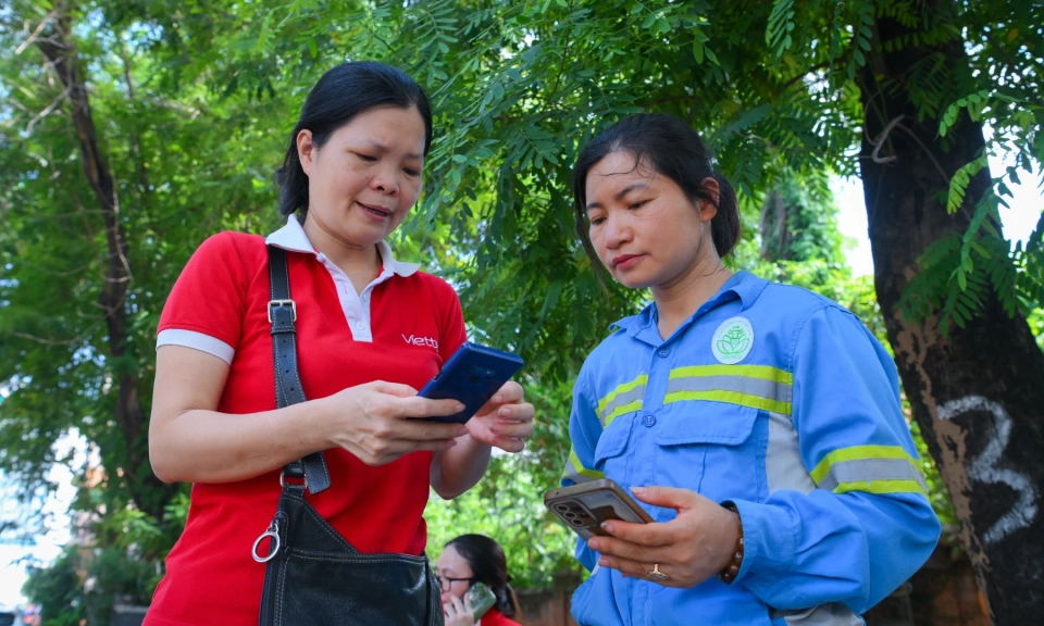 Viettel, VinaPhone kho&aacute; một chiều 8 triệu thu&ecirc; bao chưa x&aacute;c thực th&ocirc;ng tin