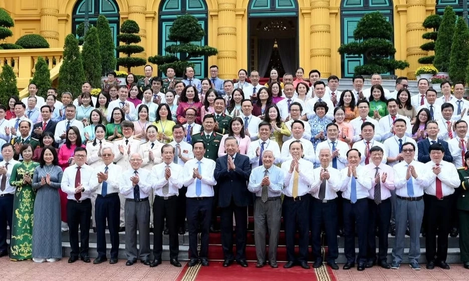 B&aacute;o ch&iacute; đồng h&agrave;nh c&ugrave;ng đất nước hướng tới c&aacute;c mốc ph&aacute;t triển lớn của d&acirc;n tộc