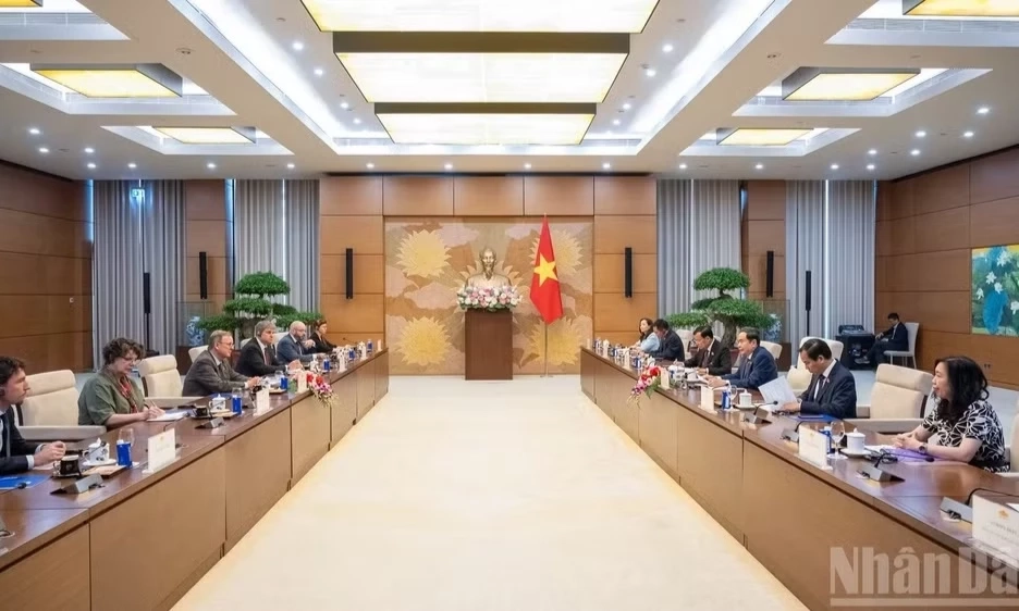 Chủ tịch Quốc hội Trần Thanh Mẫn tiếp Ph&oacute; Chủ tịch Quốc hội Cộng h&ograve;a Li&ecirc;n bang Đức