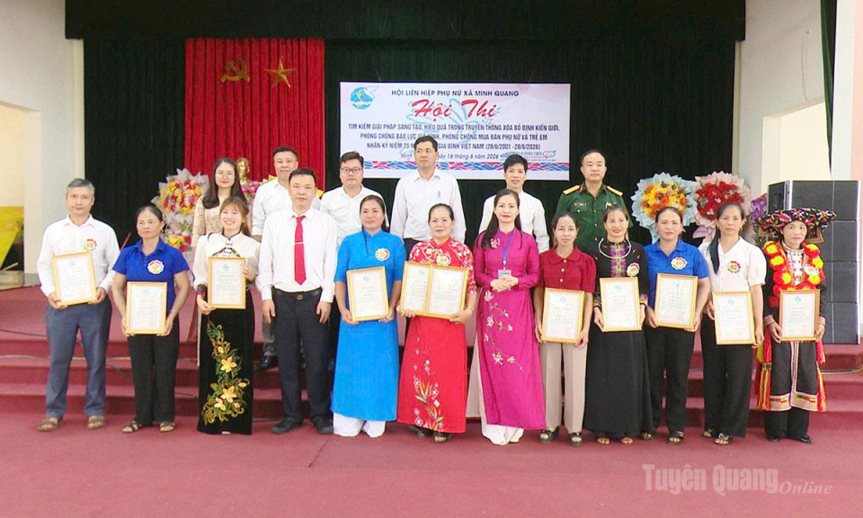 S&ocirc;i nổi Hội thi truyền th&ocirc;ng b&igrave;nh đẳng giới