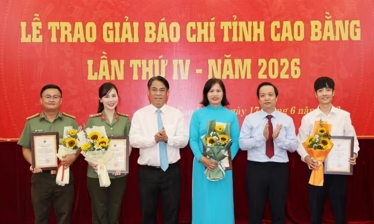 45 t&aacute;c phẩm được trao giải b&aacute;o ch&iacute; tỉnh Cao Bằng năm 2026