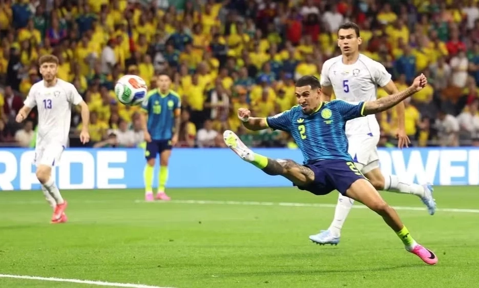 Colombia đ&aacute;nh bại Uzbekistan trong ng&agrave;y trở lại World Cup