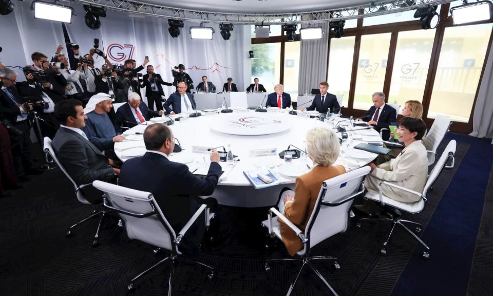 G7 nhất tr&iacute; giảm phụ thuộc v&agrave;o nguồn cung đất hiếm, th&uacute;c đẩy hợp t&aacute;c AI