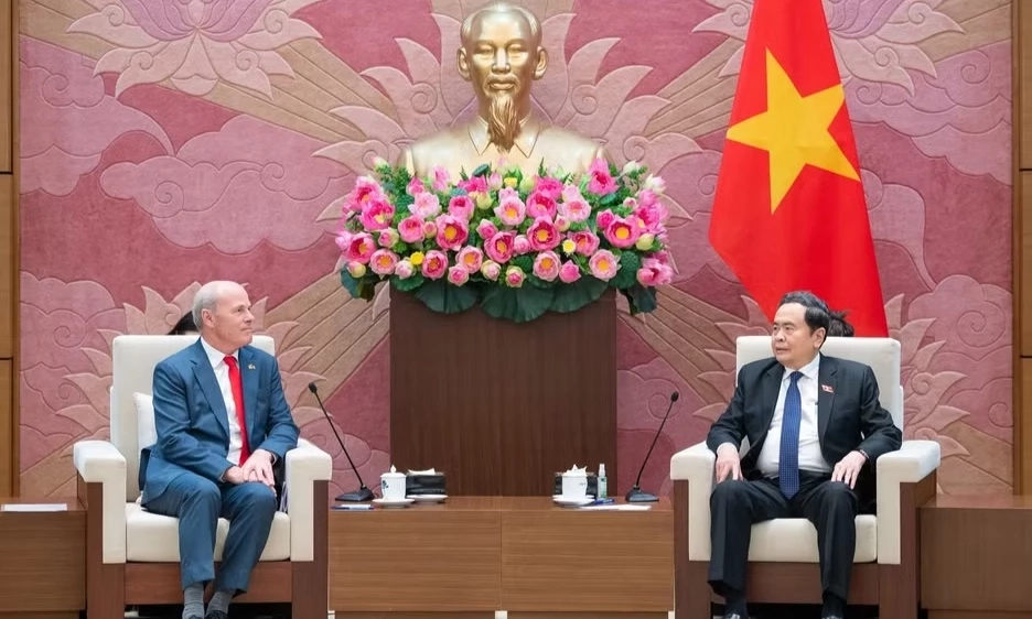 Chủ tịch Quốc hội Trần Thanh Mẫn tiếp Đại sứ Canada tại Việt Nam
